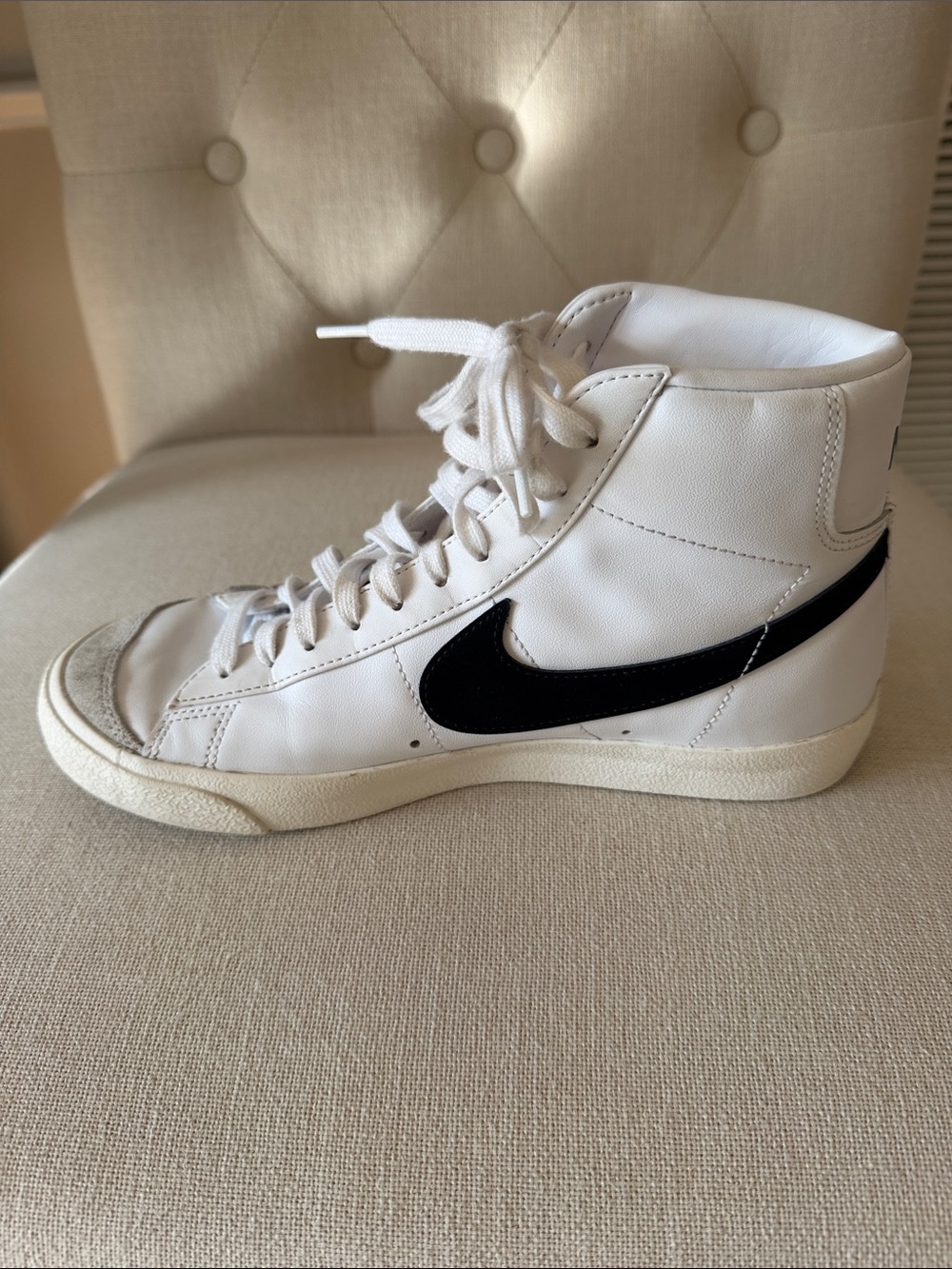 Nike White High-Top Sneakers (Blazers)with Black Swoosh size 8.5 - Picture 9 of 11